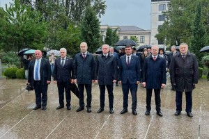 В Абхазии отметили День Победы и Независимости