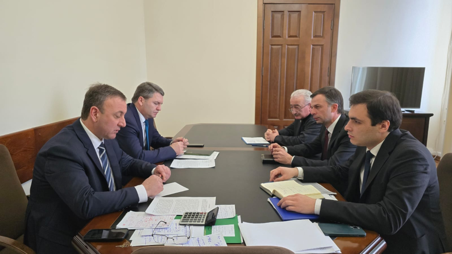 Премьер-министр провёл совещание по вопросам функционирования энергетической системы