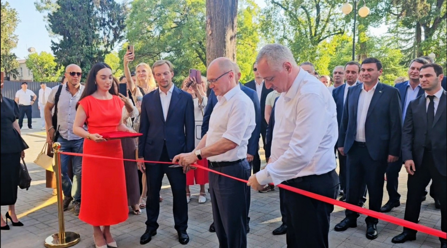 Владимир Делба принял участие в церемонии открытия Национальной картинной галереи