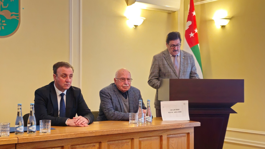 Владимир Делба принял участие в торжественном заседании, посвященном Дню науки Абхазии