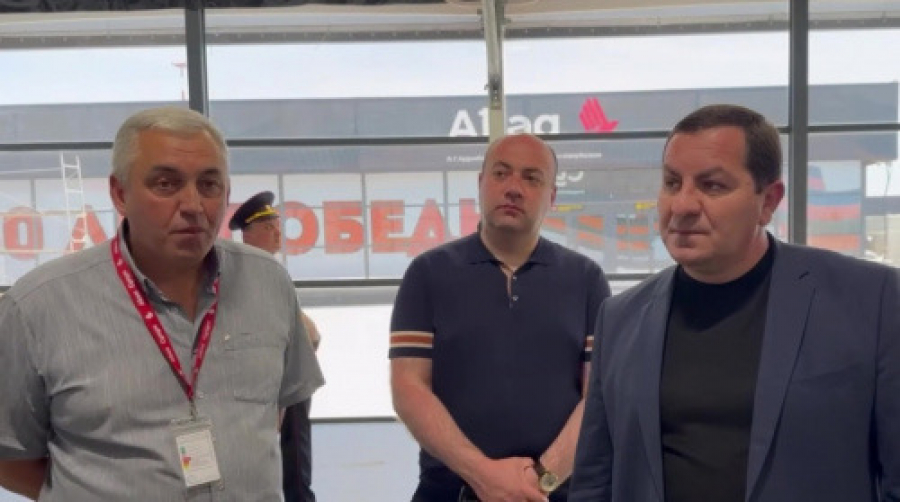 Вице-премьер Роберт Киут провел рабочее совещание в международном аэропорту «Сухум»