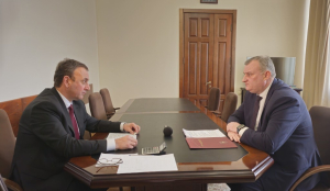 Эдуард Бутба представил премьер-министру отчёт о деятельности Министерства здравоохранения за 2025 год