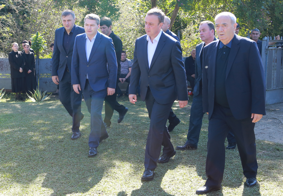 Владимир Делба почтил память бойца интернациональной бригады «Пятнашка» Батала Бигвава