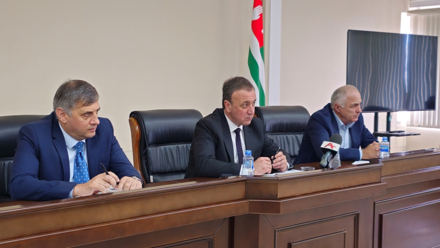 Владимир Делба принял участие во встрече с фермерами и сельхозпроизводителями