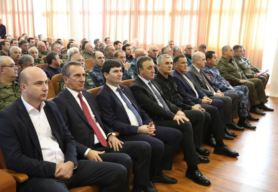 Премьер-министр принял участие в оперативно-мобилизационном сборе руководящего состава Вооруженных сил