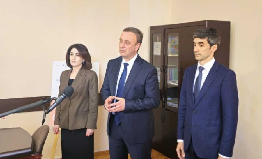 Владимир Делба представил назначенных руководителей министерств и ведомств