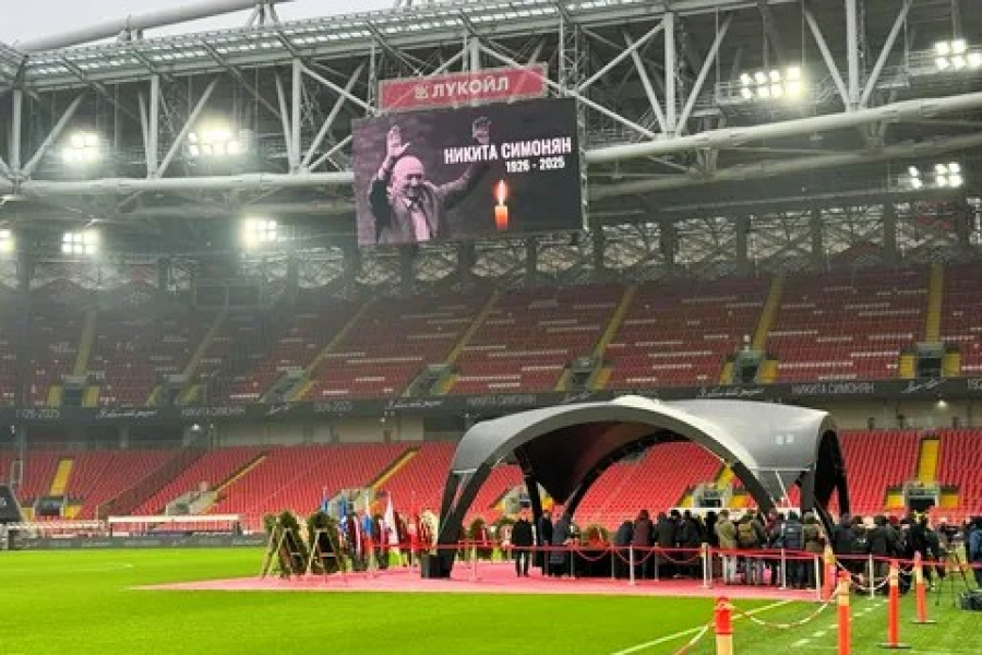 Таращ Хагба принял участие в церемонии прощания с Никитой Симоняном