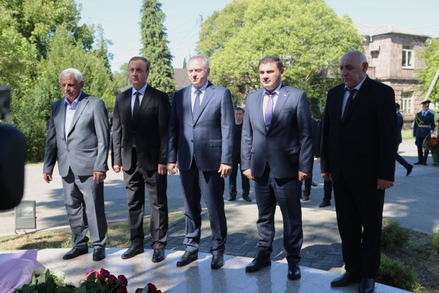 Владимир Делба принял участие в мероприятиях, посвященных Дню добровольца